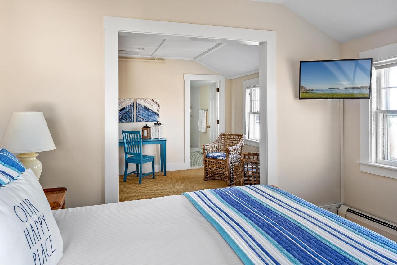 East Wind & Inn Tenants Harbor