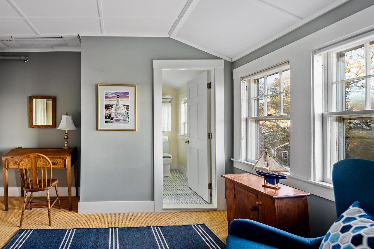 East Wind & Tenants Harbor