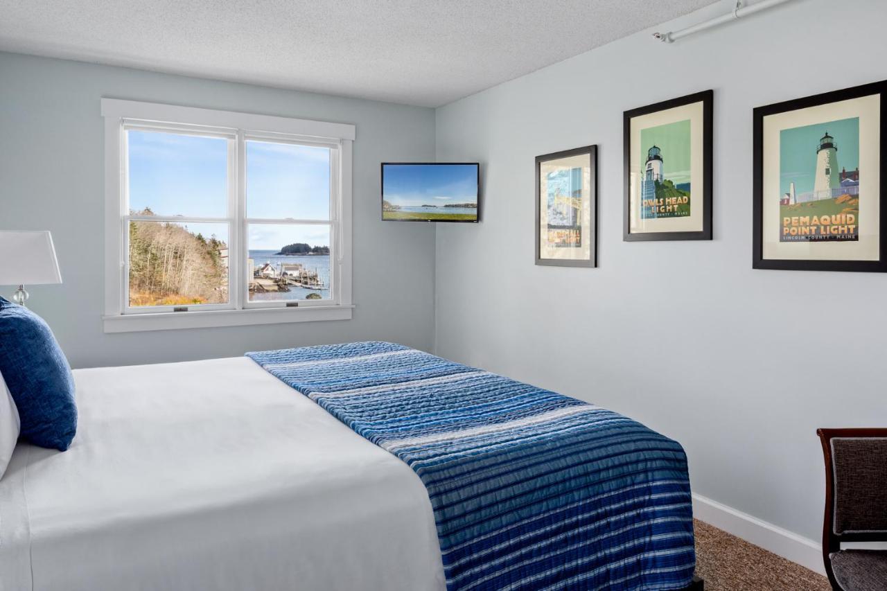East Wind & 2* Tenants Harbor