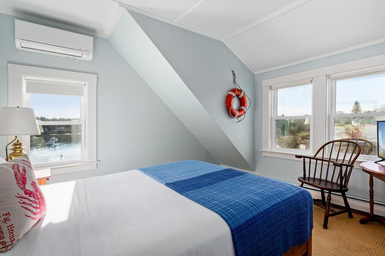 East Wind & Tenants Harbor